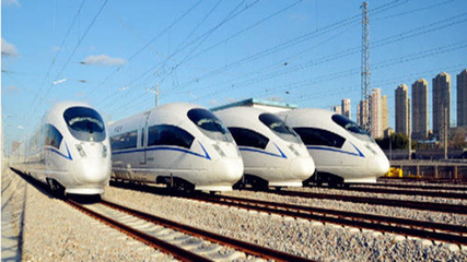 中秋國(guó)慶雙節(jié)至，鐵路客運(yùn)迎高峰 預(yù)計(jì)發(fā)送旅客1.2億人次